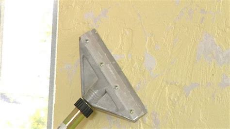 How To Remove Distemper Paint From Wall