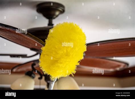 How To Remove Dust From Ceiling