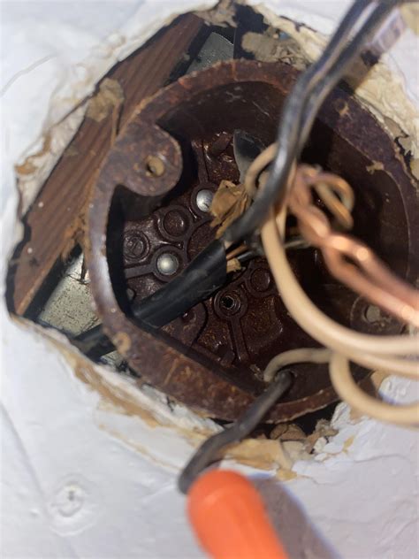 How To Remove Old Electrical Box From Ceiling