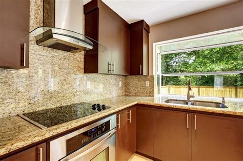 How To Remove Quartz Backsplash Without Breaking