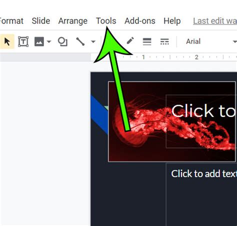 how to remove red underline in google slides