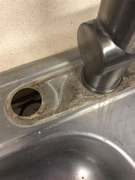 How To Remove Rust From Faucet