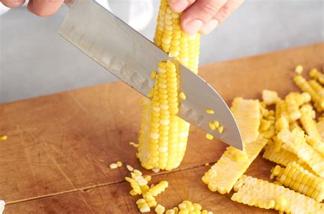 How To Remove Uncooked Corn From The Cob