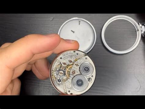How To Remove Watch From Case