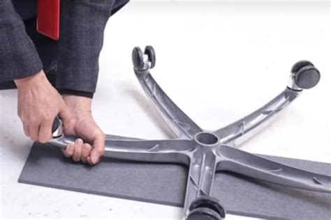How To Remove Wheels Of Computer Chair