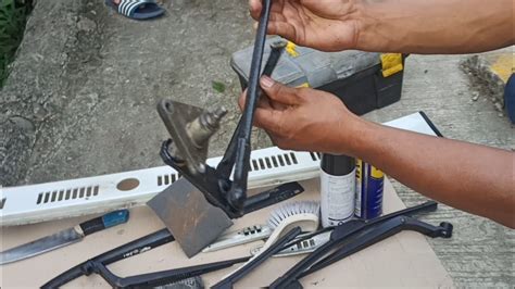 How To Remove Wiper Linkage Bushing