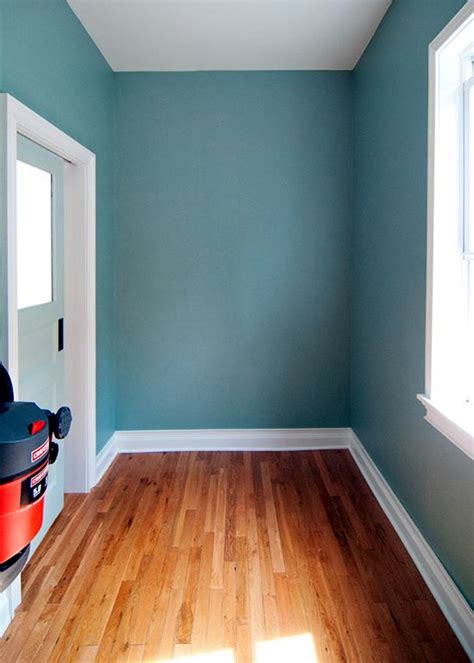 How To Repaint A Wall With Different Color