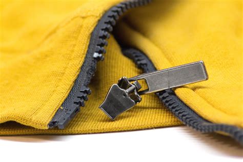how to repair broken zipper