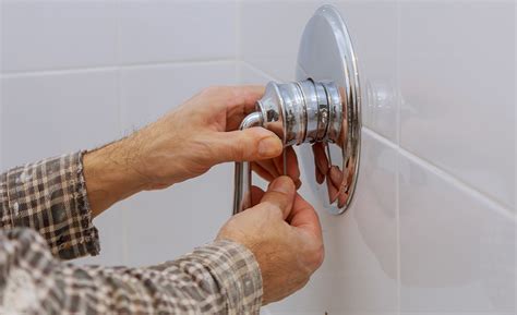 How To Replace A Bathtub Handle