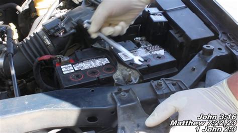 how to replace alternator on ford escape