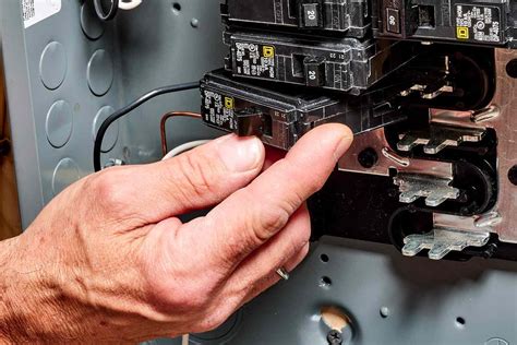 How To Replace Circuit Breaker In Panel
