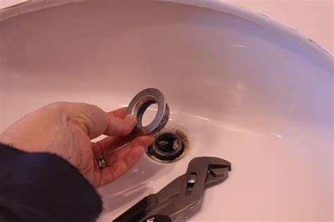 How To Replace Drain Ring In Bathroom