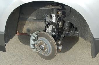 How To Replace Front Struts On A 2014 Chevy Traverse