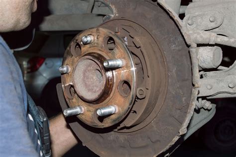How To Replace Studs On Rotor