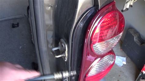 How To Replace Tail Light Unit
