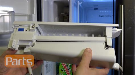 How To Replace The Ice Maker In A Samsung Refrigerator