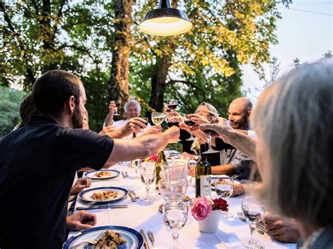 how to say a toast in italian
