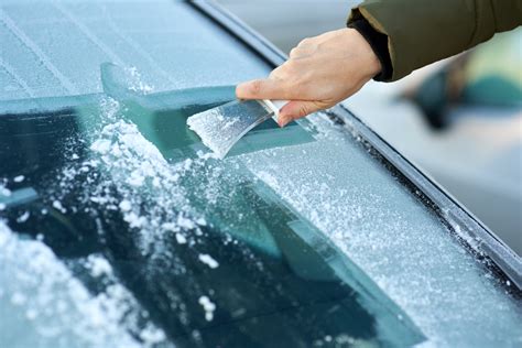 How To Scrape Ice From Windshield