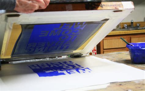 how to screen print on canvas
