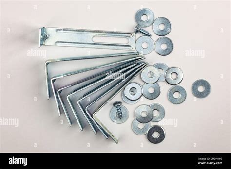 How To Screw Shelf Into Bracket