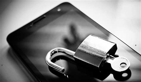 how to secure mobile devices