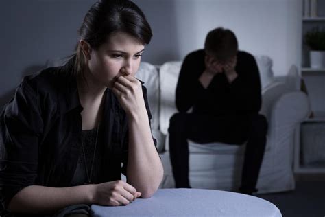 how to separate from your spouse while living in the same house