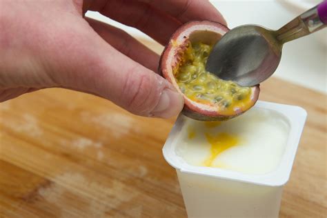 how to serve passion fruit