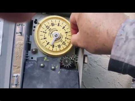 How To Set Mechanical Sprinkler Timer