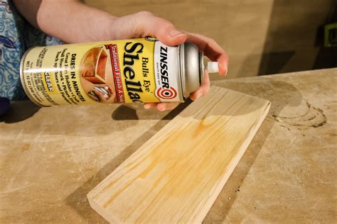 How To Shellac Rocks