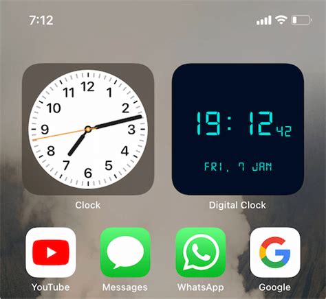 how to show seconds on iphone