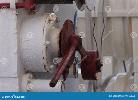 How To Shut Off Fire Hydrant