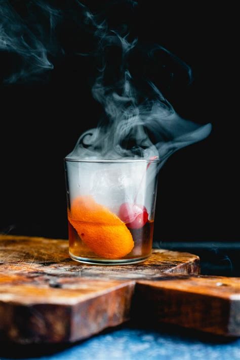 how to smoke an old fashioned cocktail