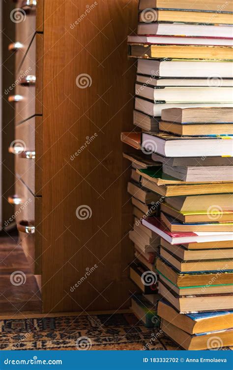 How To Stack Books On Floor