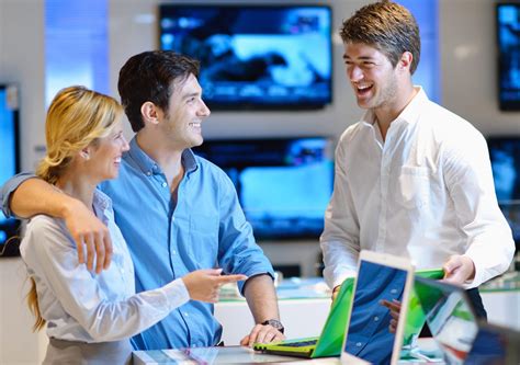 how to start a conversation with a customer in retail