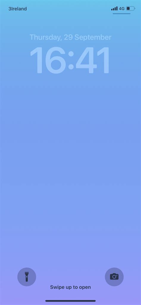 how to stop time from fading on iphone lock screen