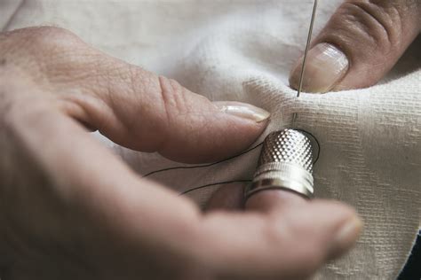 How To Thread A Needle Using Tool