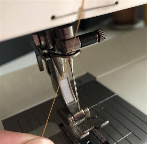 How To Thread Machine Needle