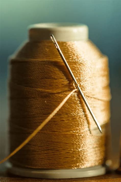 How To Thread Thick Thread