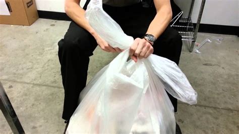 how to tie a trash bag with strings