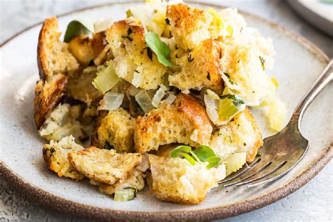 how to toast bread cubes in oven for stuffing