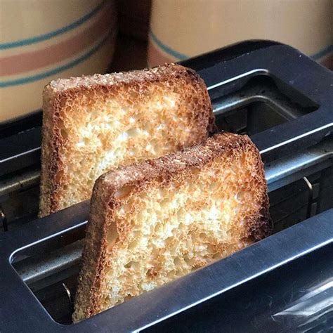 how to toast bread in toaster with butter