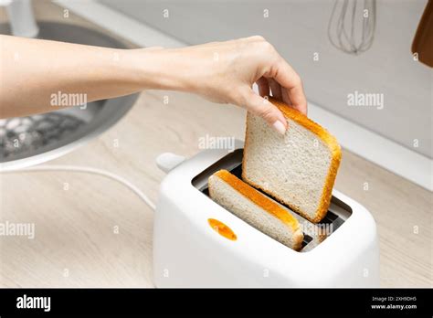 How To Toast Toast In Toaster