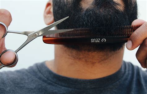 How To Trim A Short Beard With Scissors