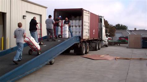 How To Unload A Container By Hand