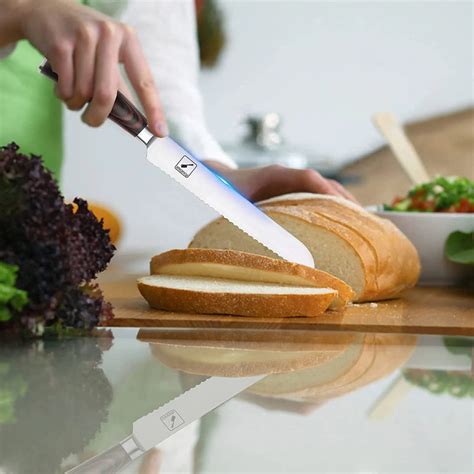 How To Use A Bread Knife