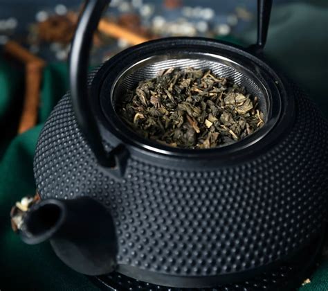 How To Use A Cast Iron Teapot With Infuser