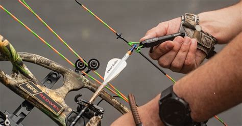 How To Use A Compound Bow Release