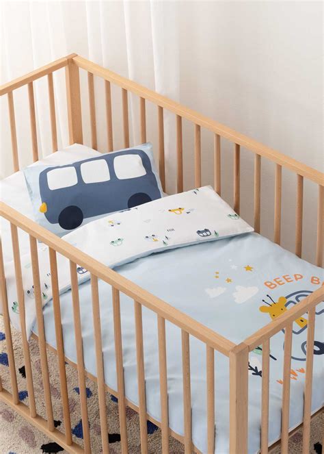 How To Use A Duvet In A Cot