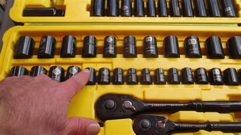 How To Use A Ratchet Socket Set