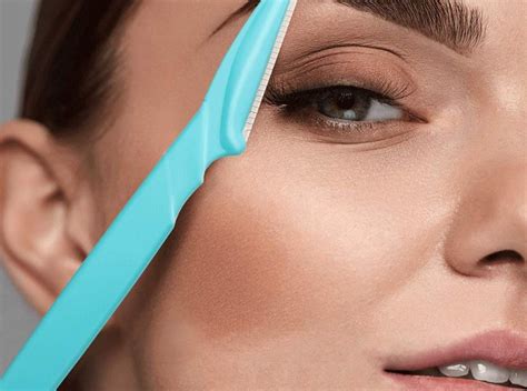 How To Use A Razor For Eyebrows